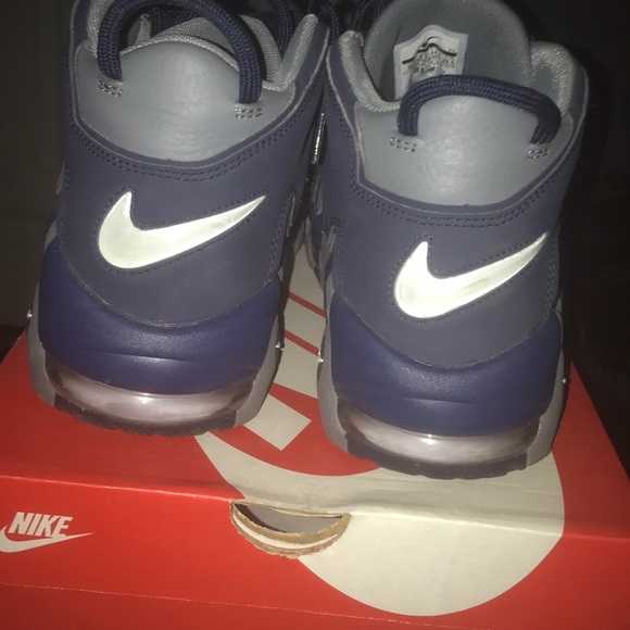 Air More Uptempo ‘96 - Picture 2 of 4